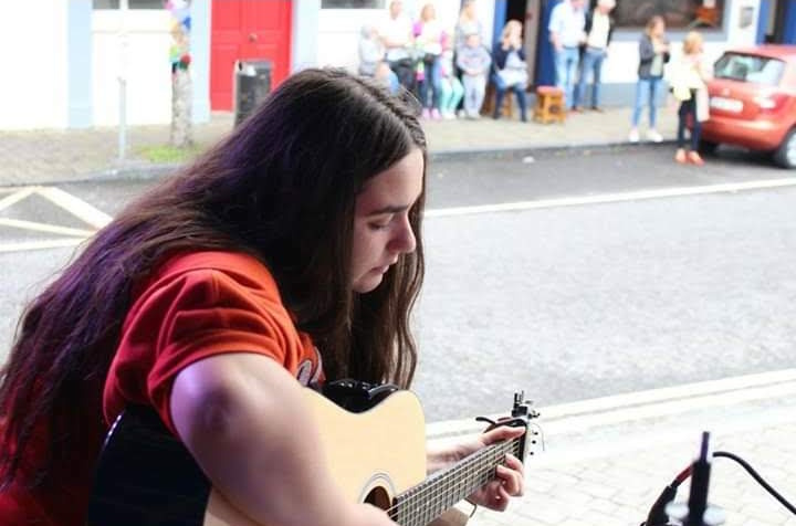 Guitar lessons in Galway with Marion